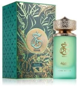 Perfume Paris Corner Khair Pistachio EDP 100 ml frasco verde pastel con tapa dorada y detalles minimalistas